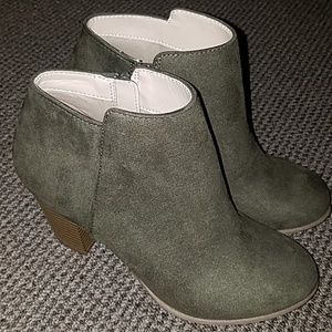 NWT Olive Green Faux Suede Block Heel Booties